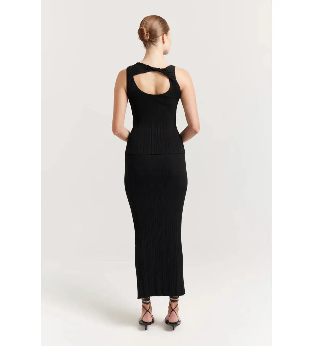 Henne Romee Knit Skirt and Top Set in Black Size AU 12 photo 3