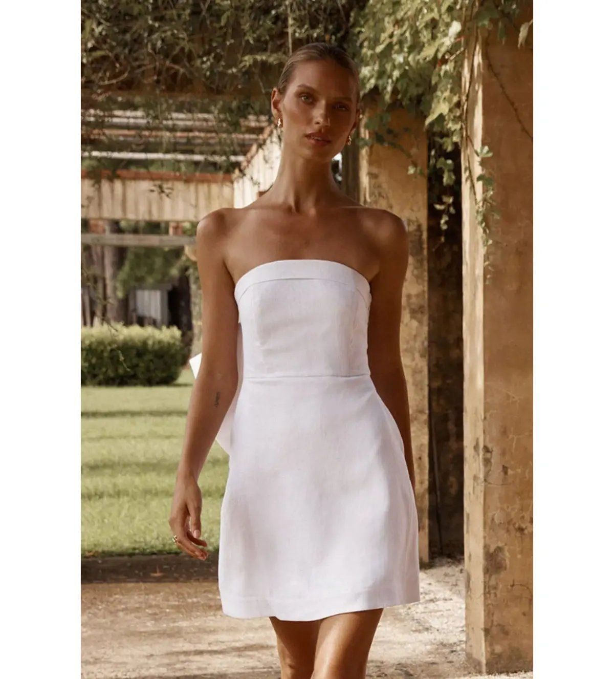 Dissh Aisle Linen Back Bow Mini Dress White Size AU 10 photo 2