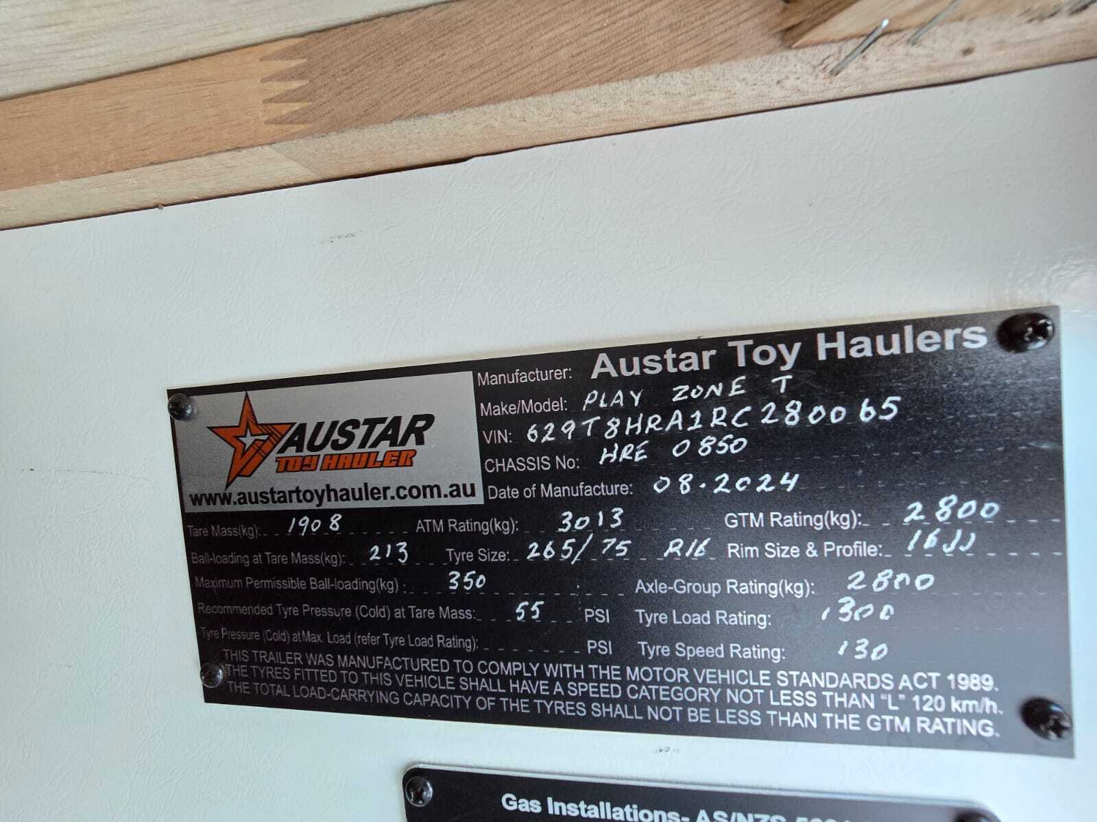 2024 Toy Hauler photo 21