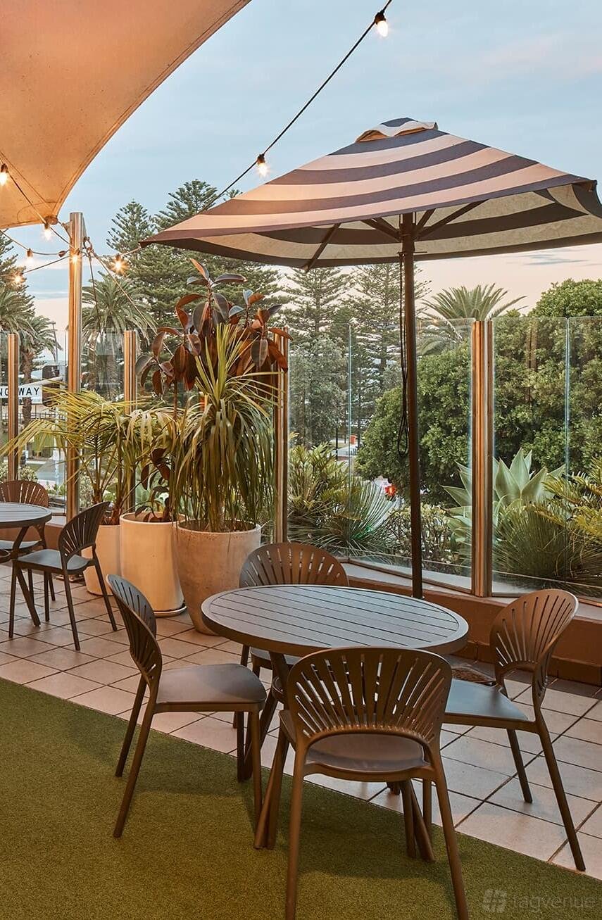 Alley Terrace (half) at Rydges Cronulla Beachside photo 4
