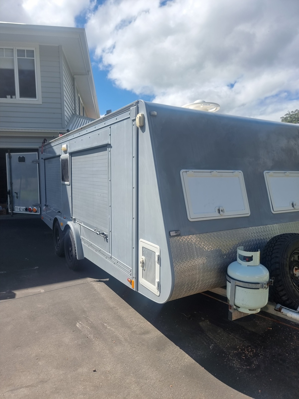 Toy hauler photo 3