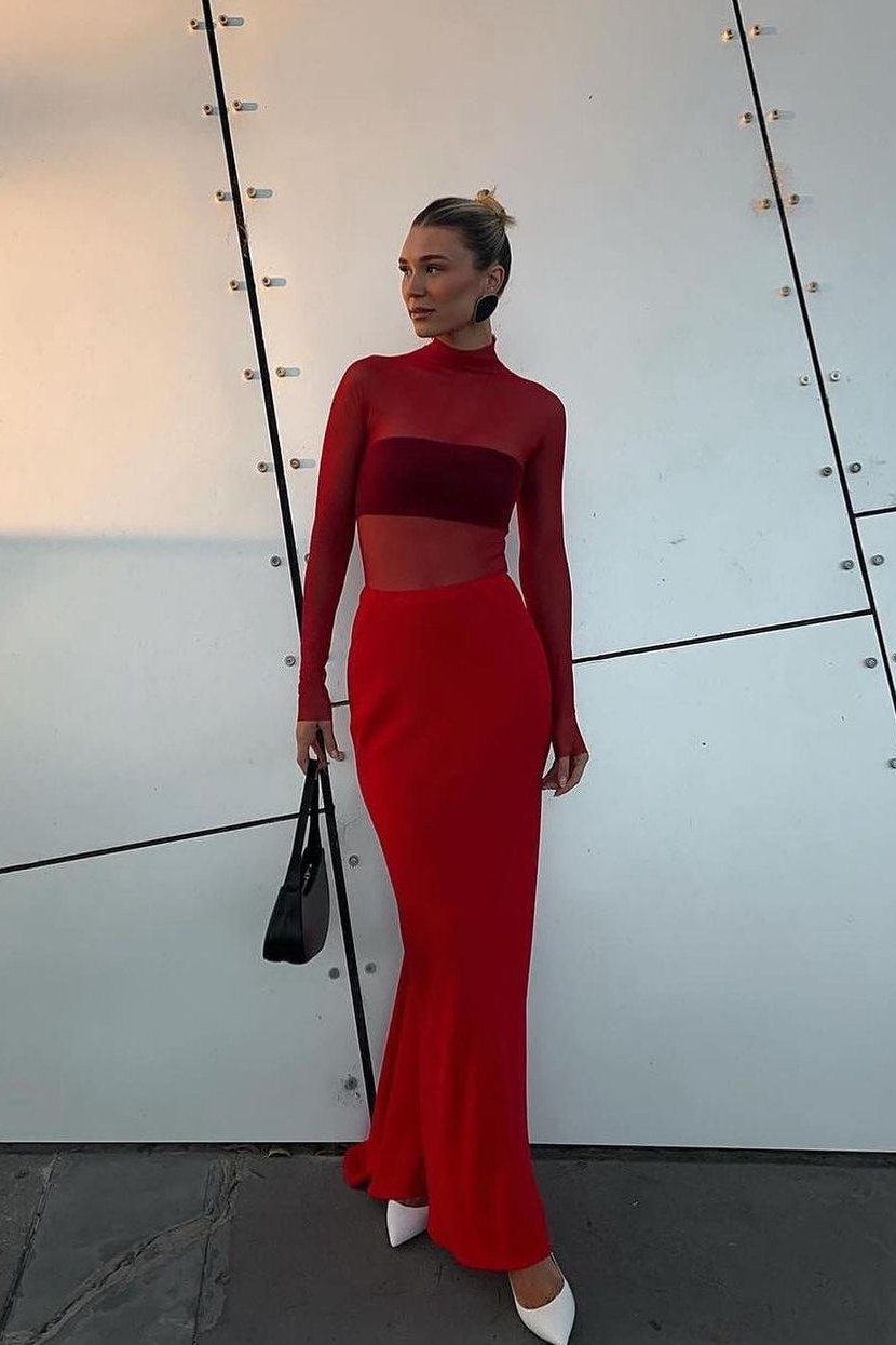 Carla Zampatti Red Bodysuit & Crepe Skirt photo 3