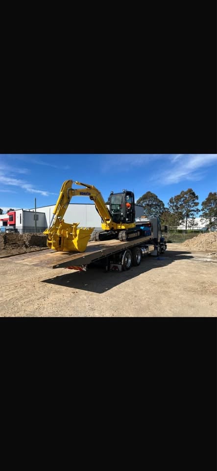 5.5T Dry hire photo 2