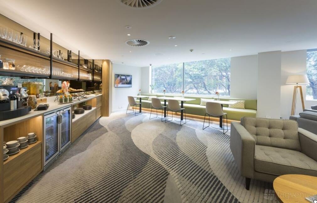 Echelon Room at Pullman Sydney Olympic Park photo 7