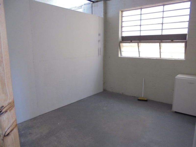 Cozens Street studio photo 5