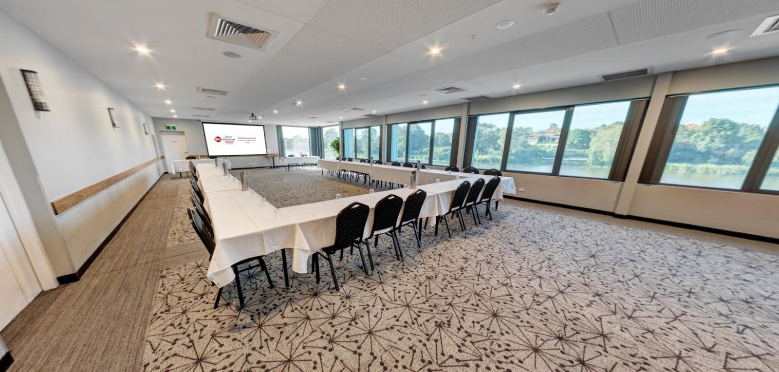 Bribie Island Room at North Lakes Hotel photo 4