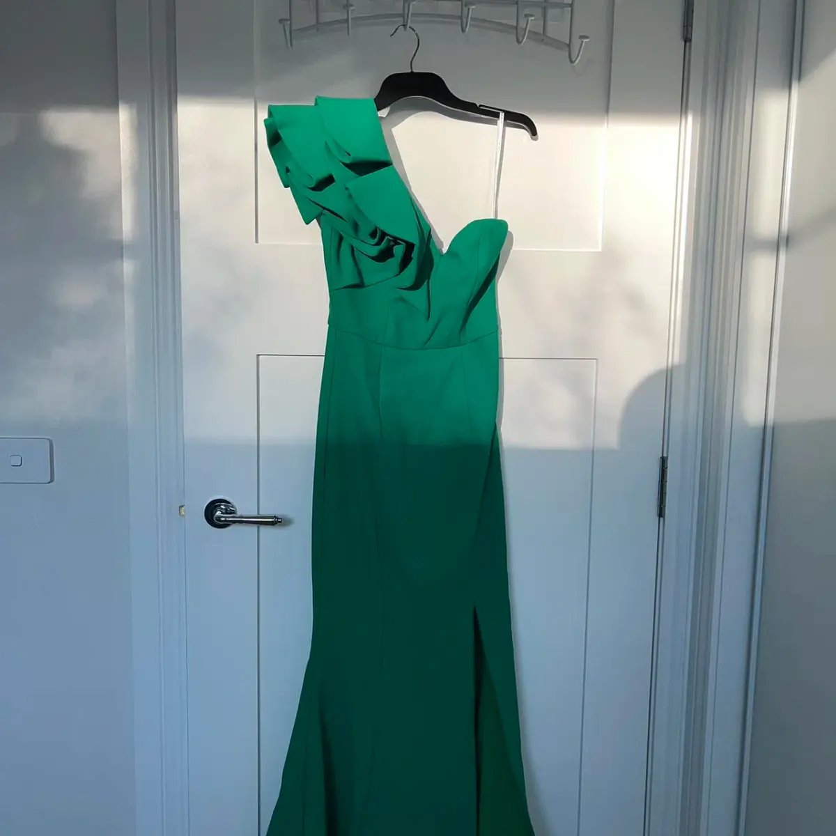 Sheike High Society Gown Green Size 14 photo 3