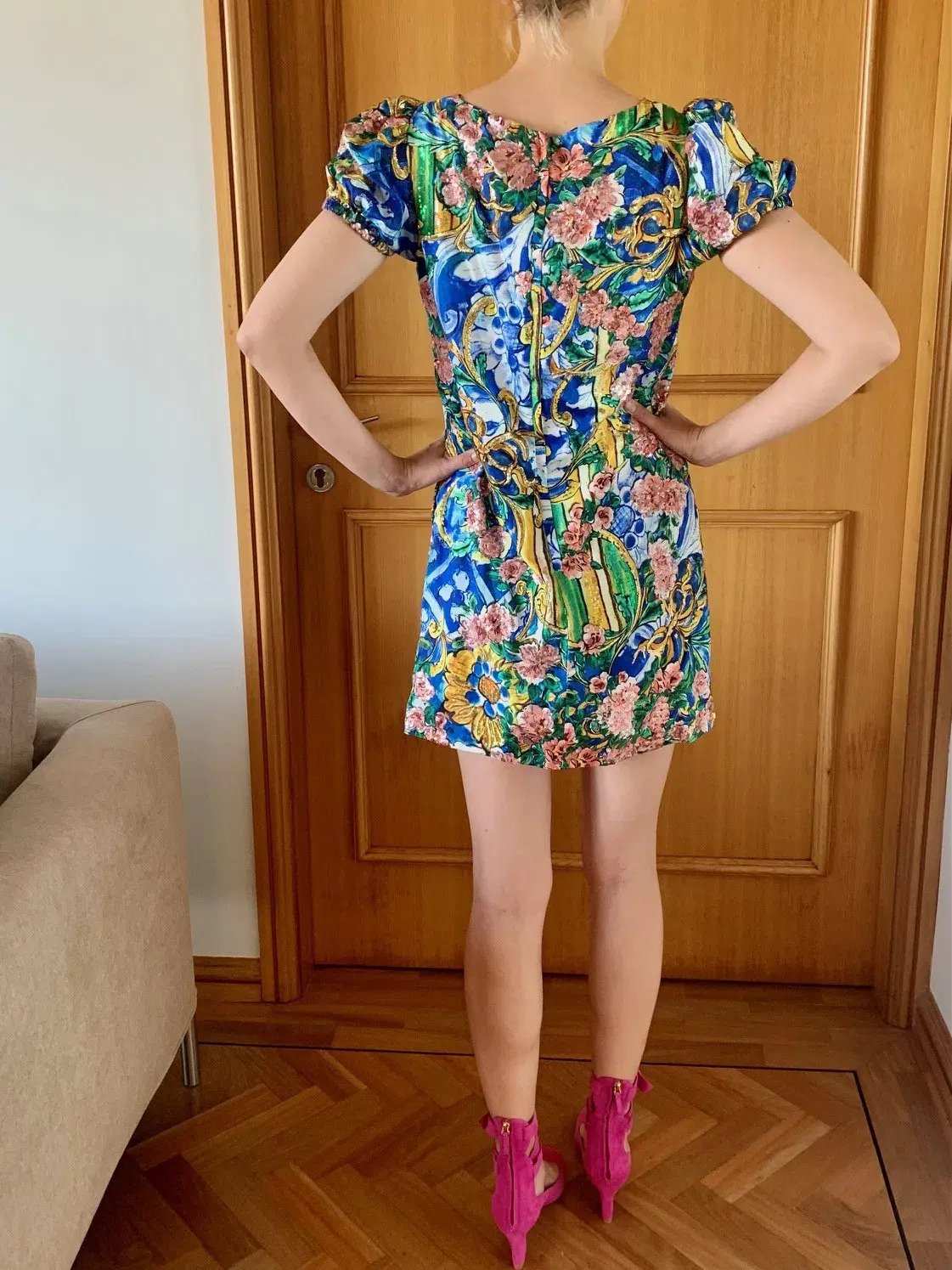 Dolce and Gabbana Printed Silk Dress with Embroidered Applique Floral Size 44 / AU 12 photo 4
