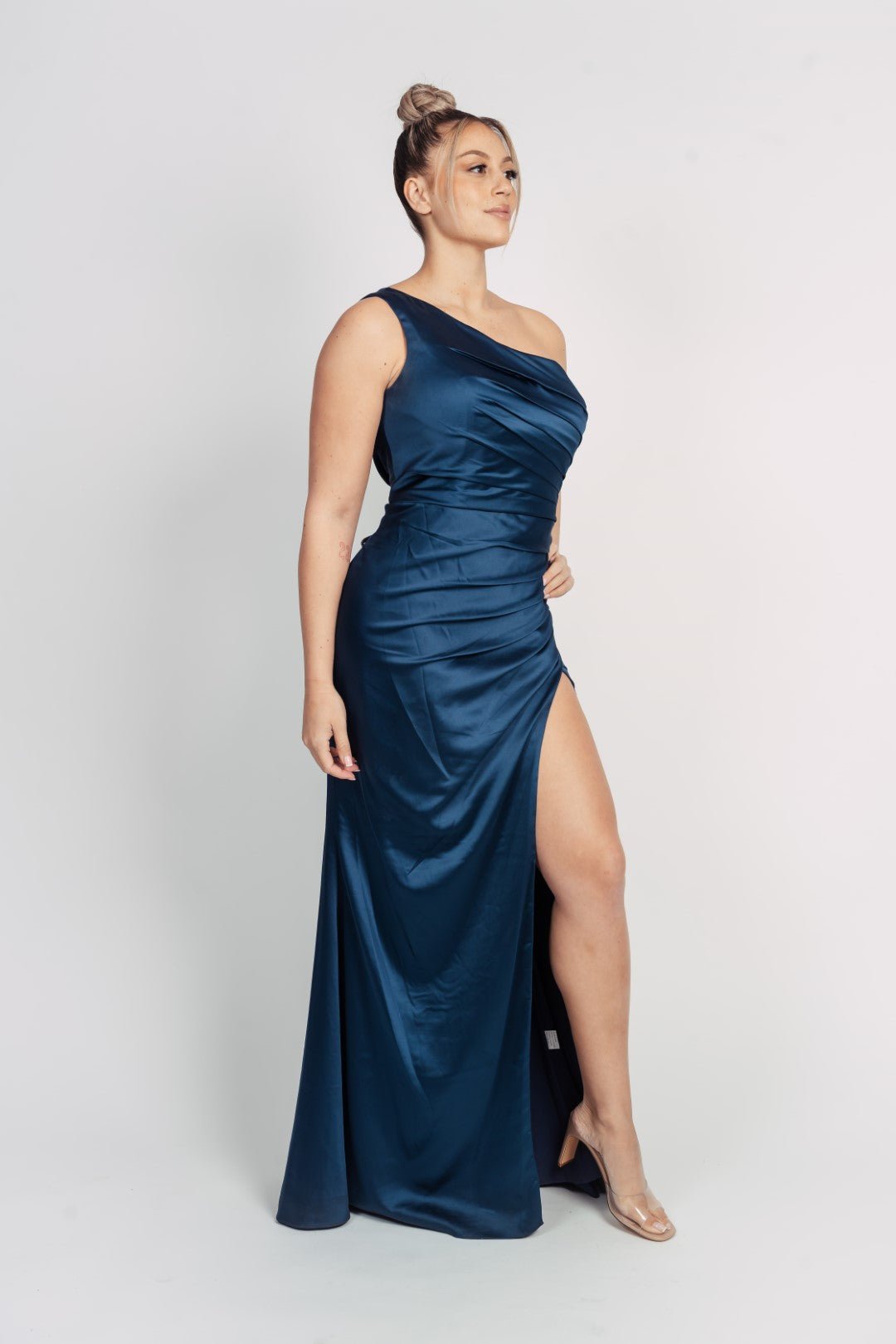 BRIDGETTE BY JADORE NAVY photo 4