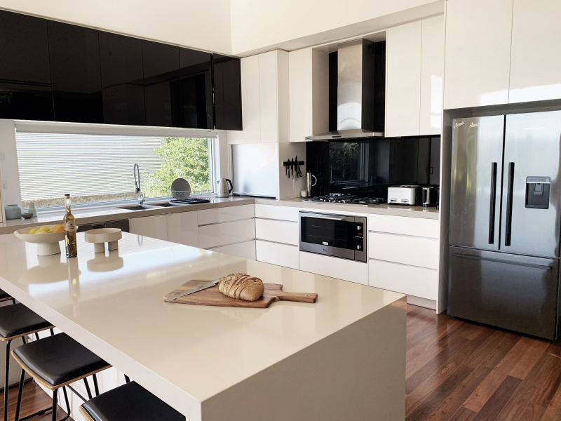Spacious open plan kitchen and dining area photo 2