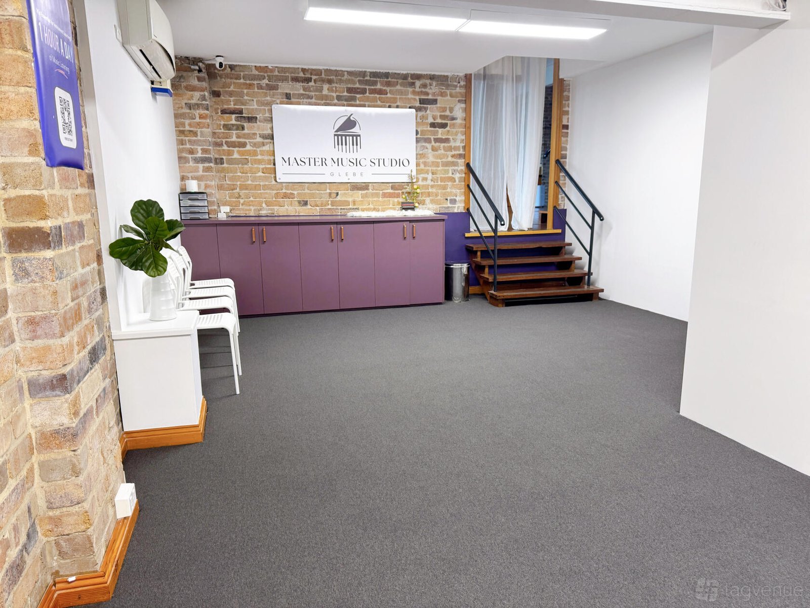 Upright Piano Studio at Master Music Studio photo 3