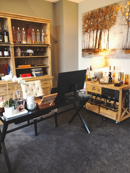 Stylish, Light-Filled Office Space photo 4