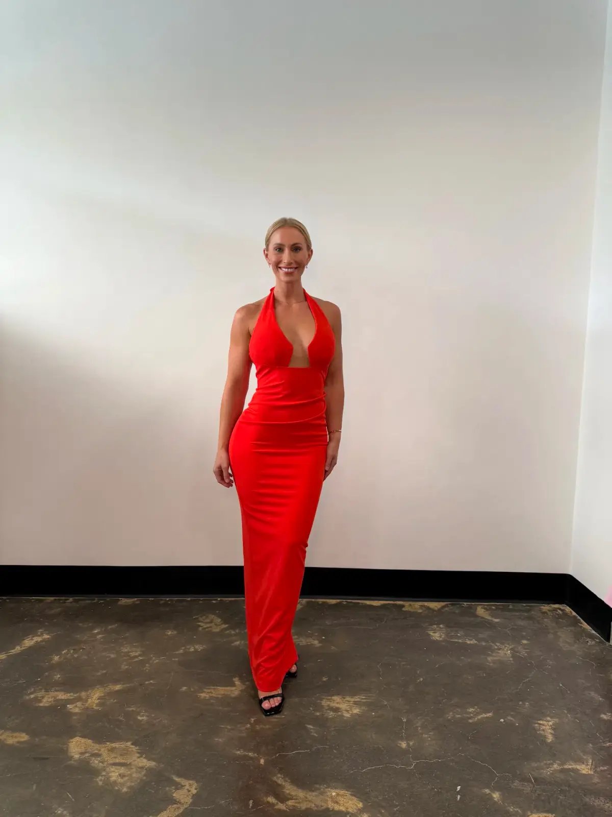 Love Nookie Demi Gown in Cherry Size M/AU10 photo 2