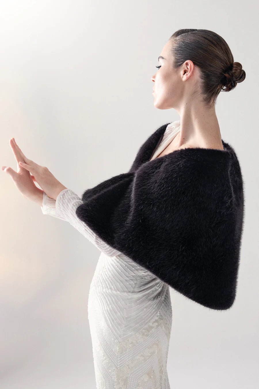 UNREAL FUR YASMIN WRAP - BLACK photo 2