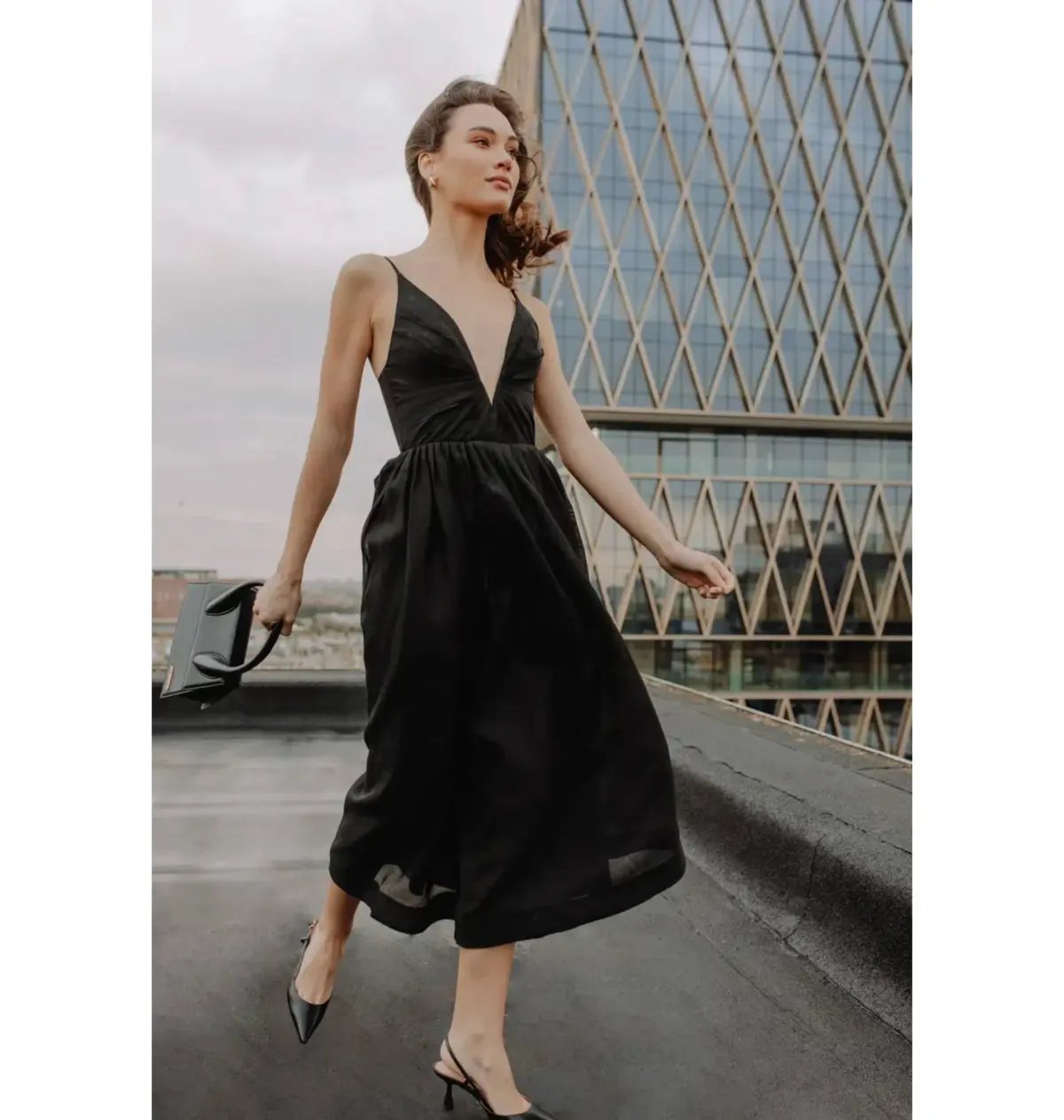 Zimmermann Illustration V Neck Midi Dress in Black Size AU 6 photo 2