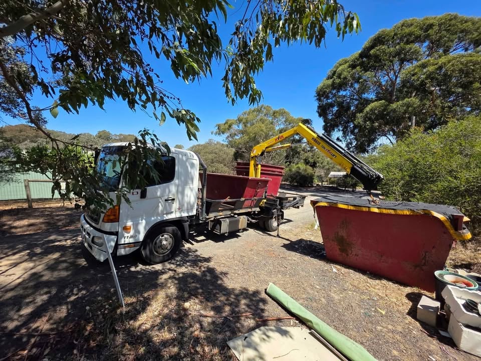 Crane Skip Bin Hire photo 6