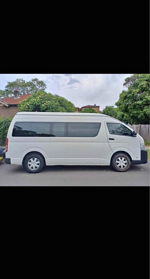 2015 Toyota 12 seater for hire photo 6
