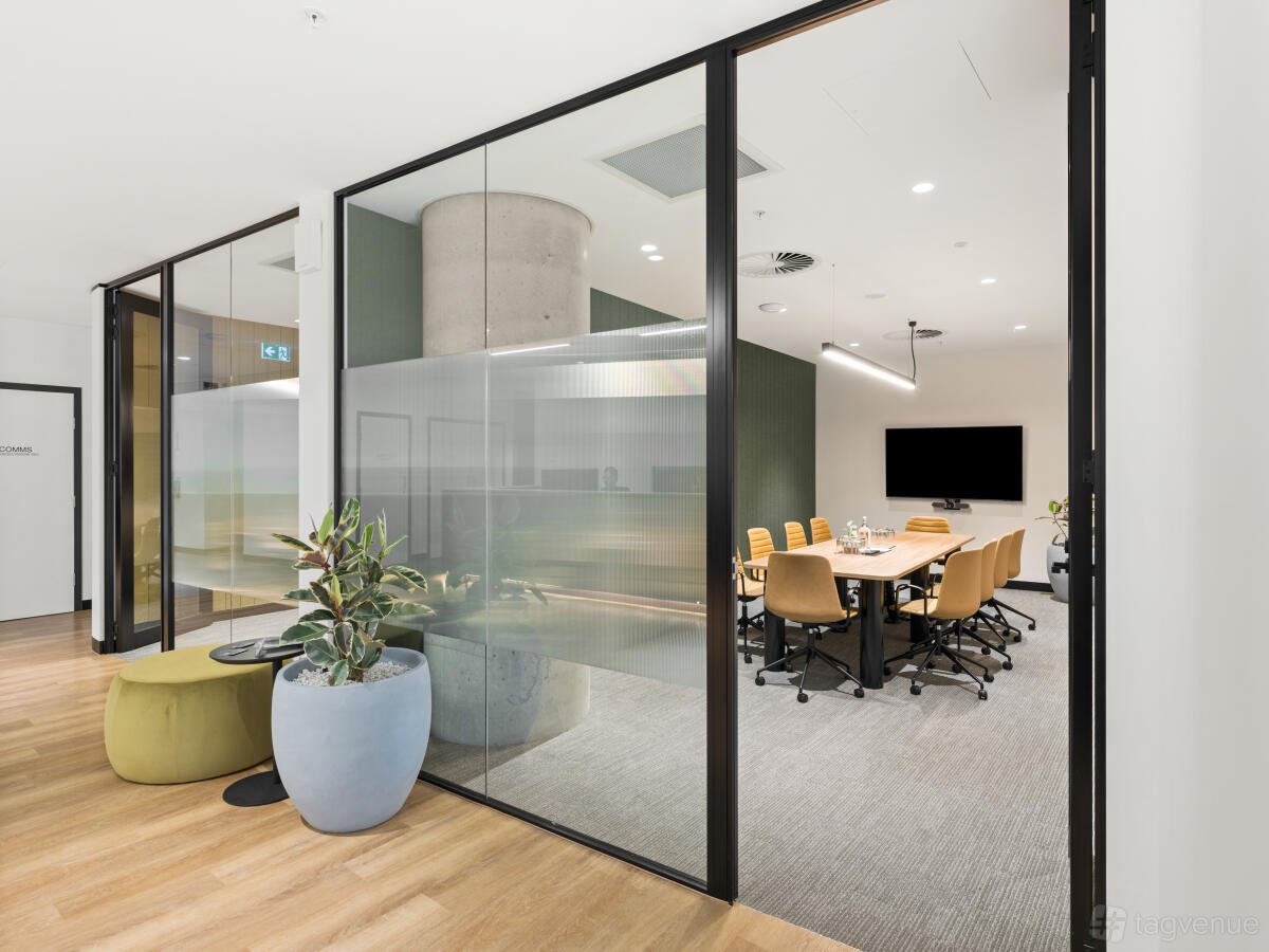 Corella Boardroom at Liberty St Leonards photo 4