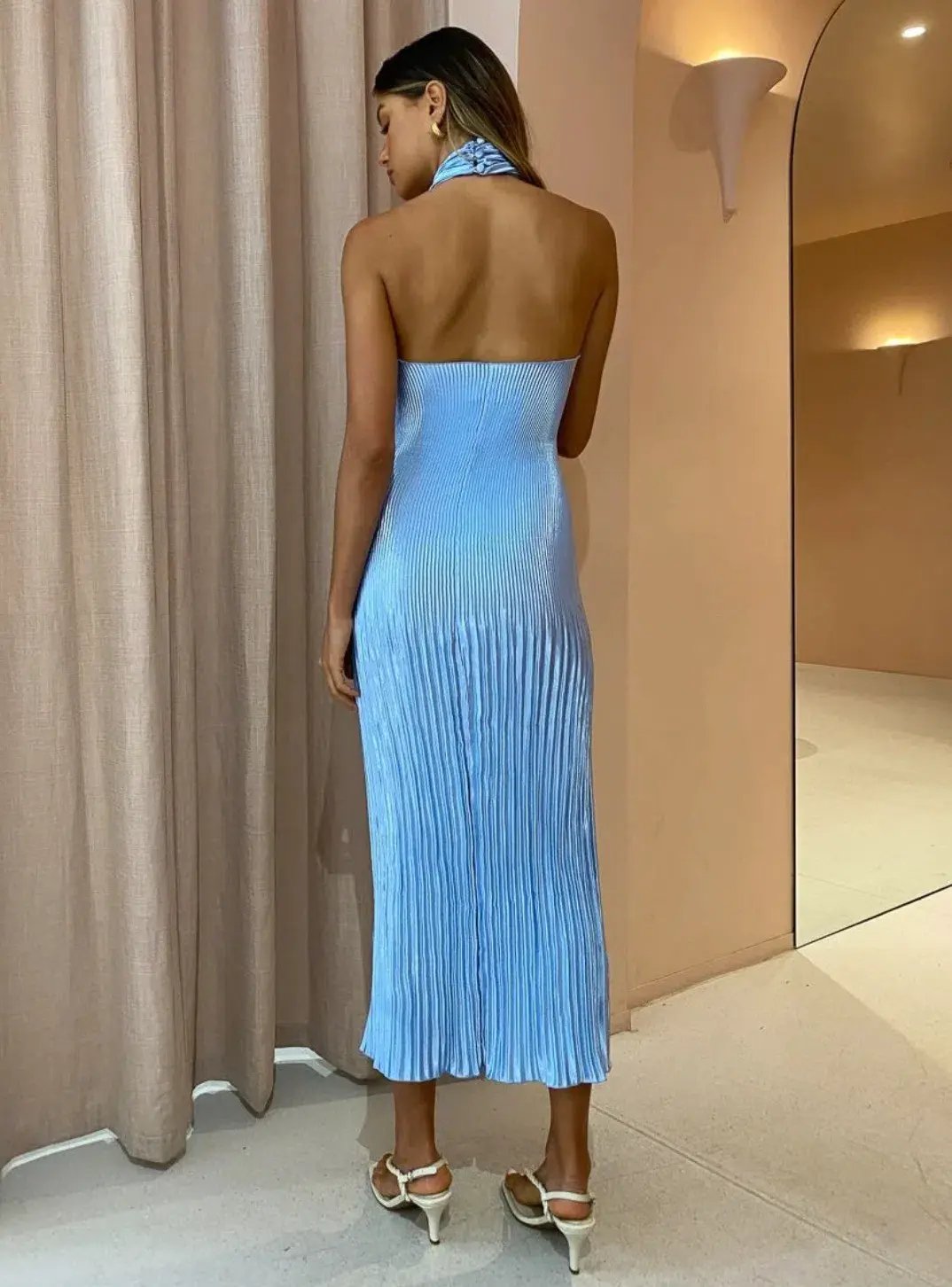 L'idée Soirée Halter Gown Sky Blue Size 6 photo 5
