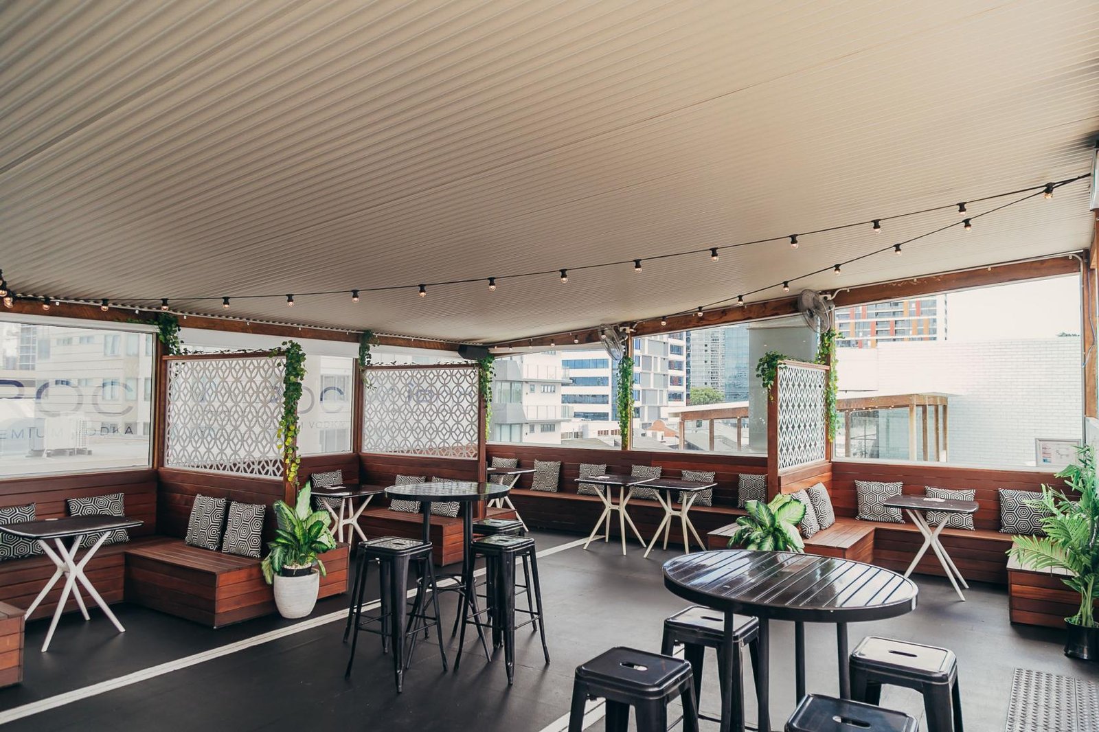 Breeze Bar at Summa House photo 7