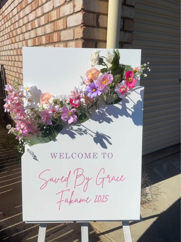 Personalised Wildflower Sign Hire photo 8