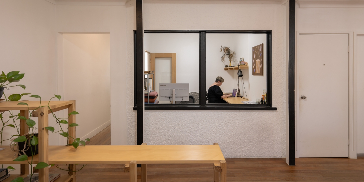 Gladstone Road Studios Co-working Desks photo 3