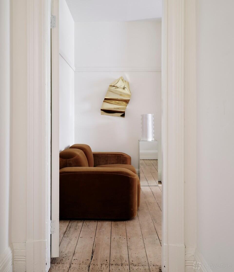 Sarah Ellison 3-Bed Apartment at Three Rooms Sydney photo 8