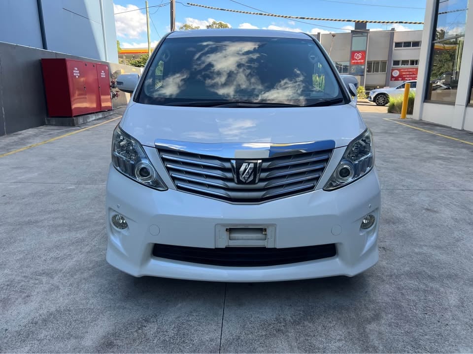 2012 Toyota Alphard for Hire photo 3