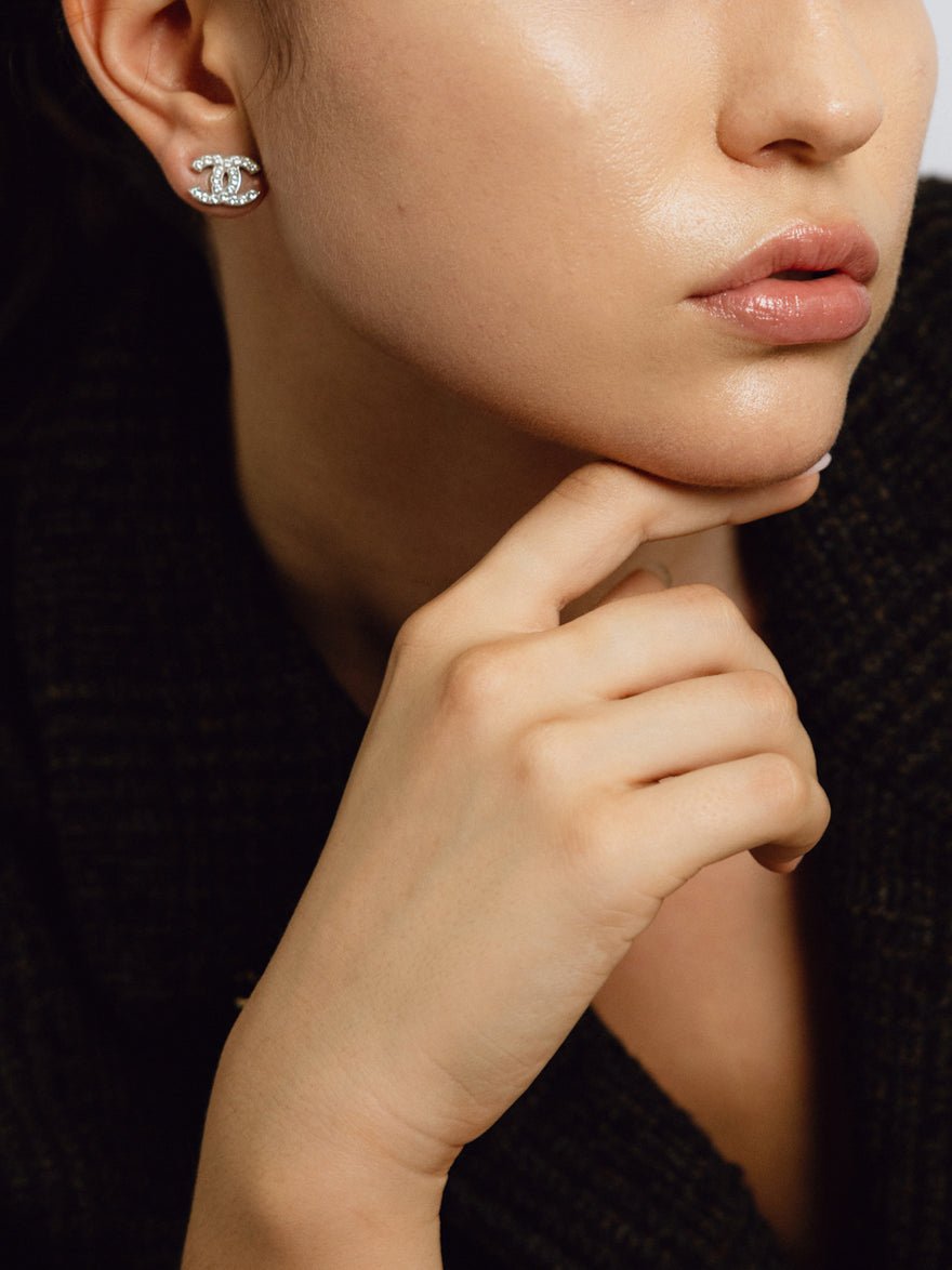 Chanel Swarovski Crystal CC Earrings Silver photo 4