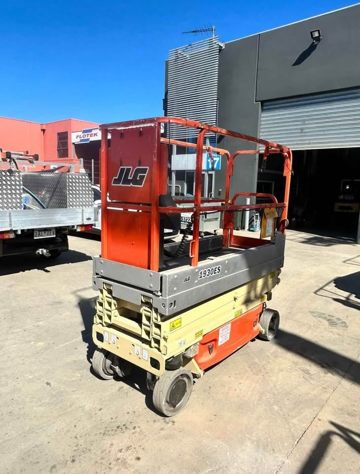 Scissor Lift Hire photo 3