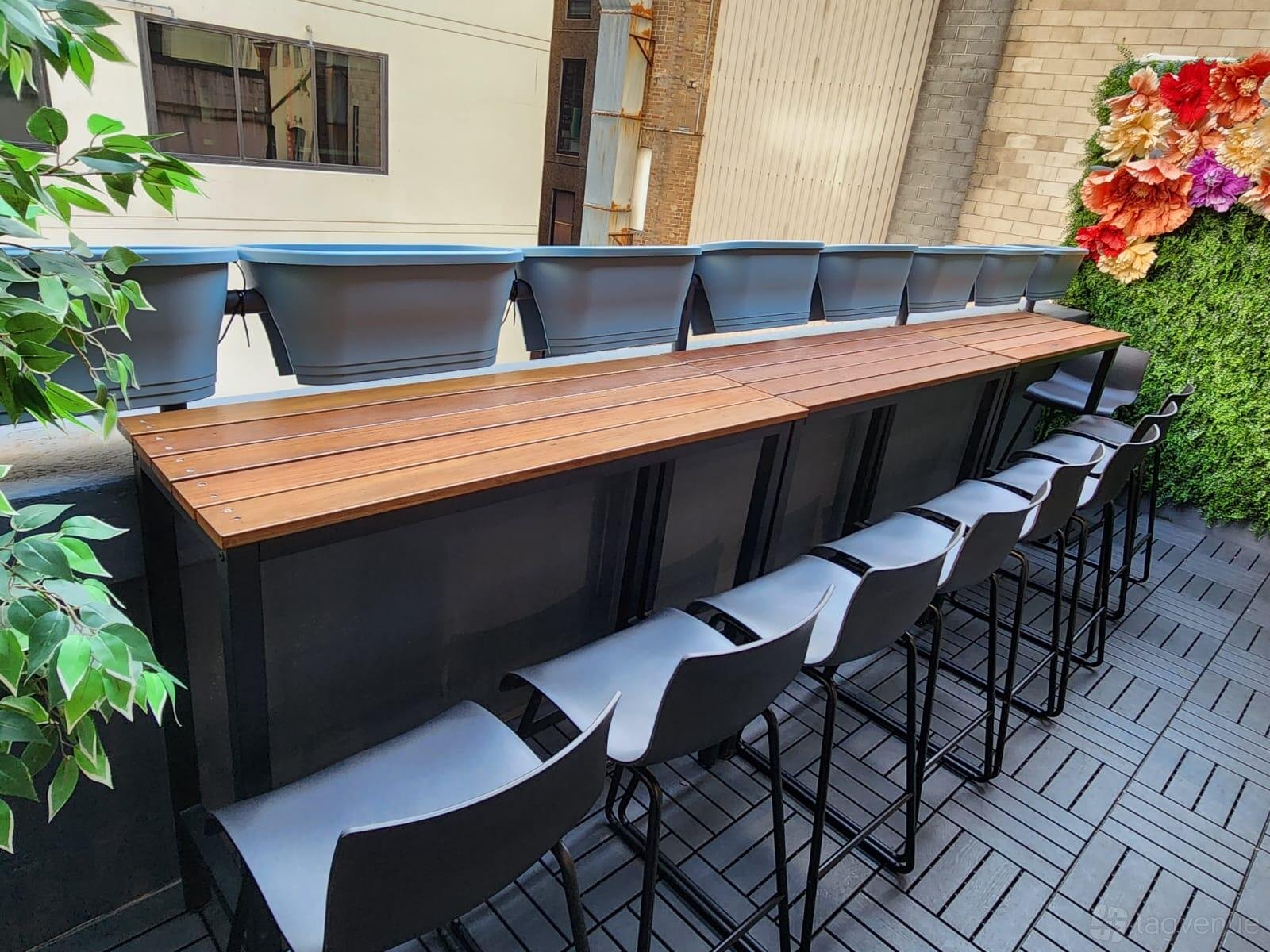 Large Balcony at Loft on George photo 9