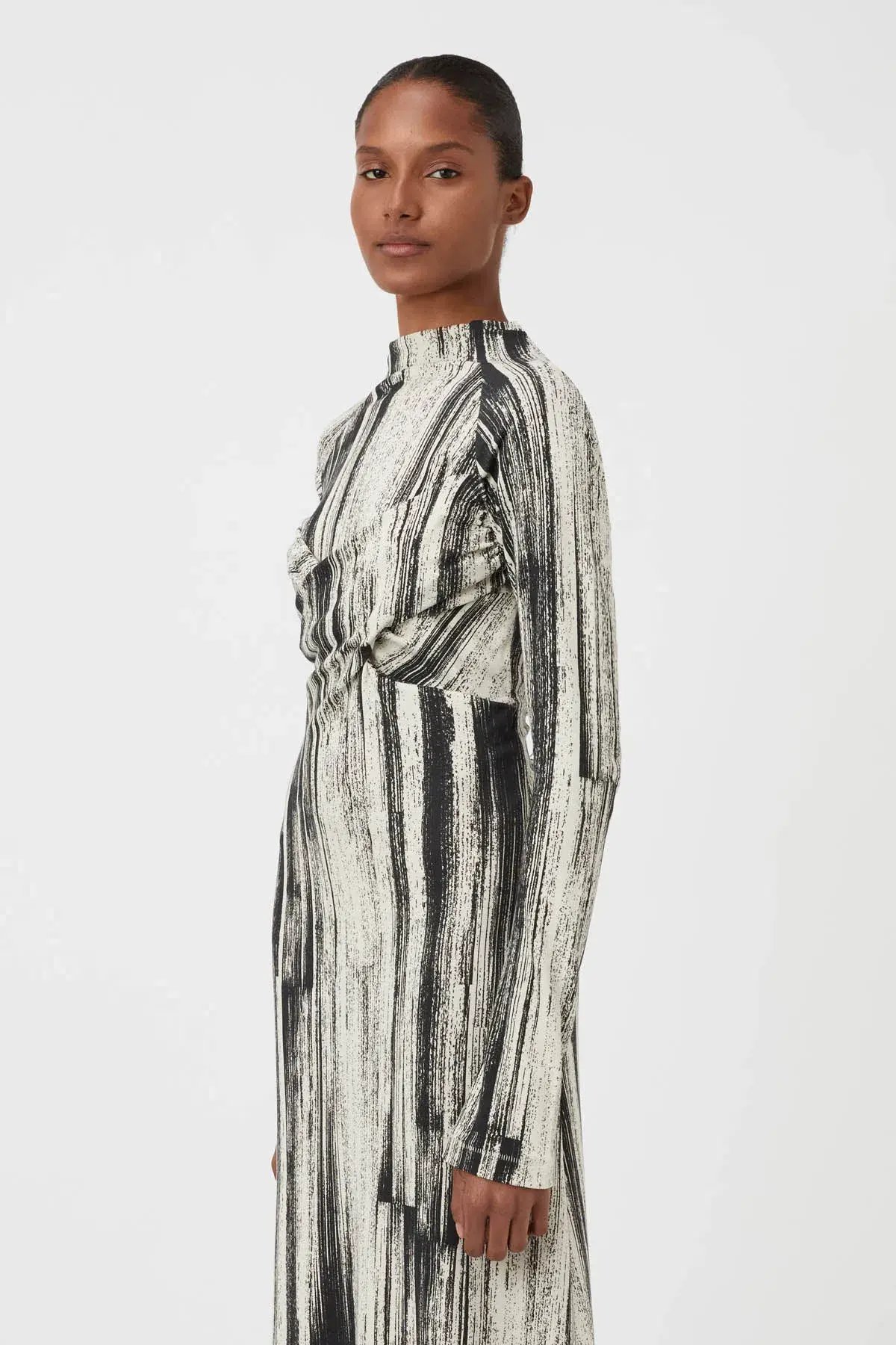 Camilla and Marc Arch Long Sleeve Midi Dress in Black Print Size 6 photo 2