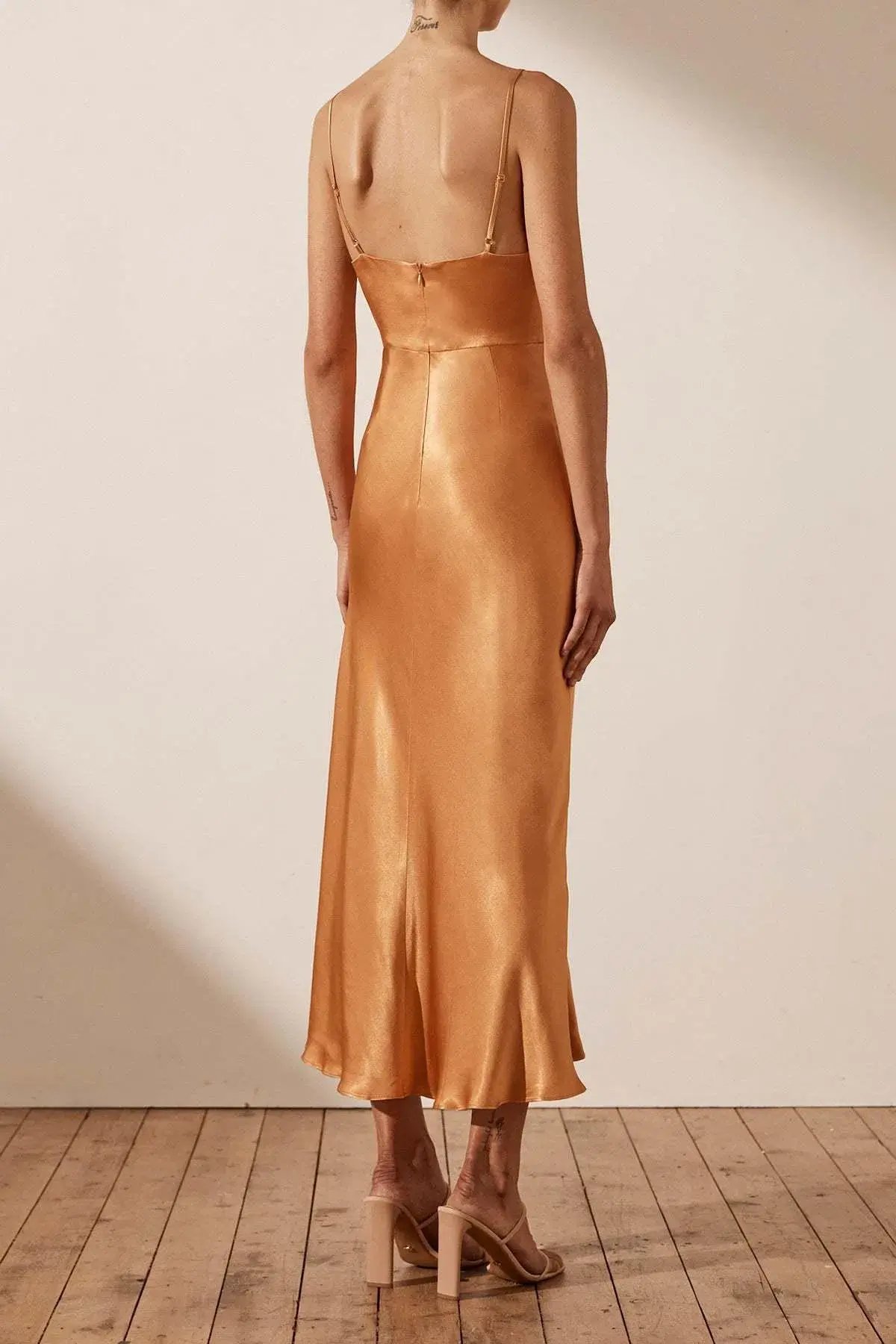 SHONA JOY GALA DRAPED MIDI DRESS GOLDEN OAK photo 3
