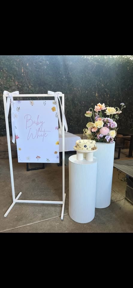 Welcome metal stand - hire. 180cm tall. Pick up Niddrie or Geelong.- 150cm available. $45 photo 2