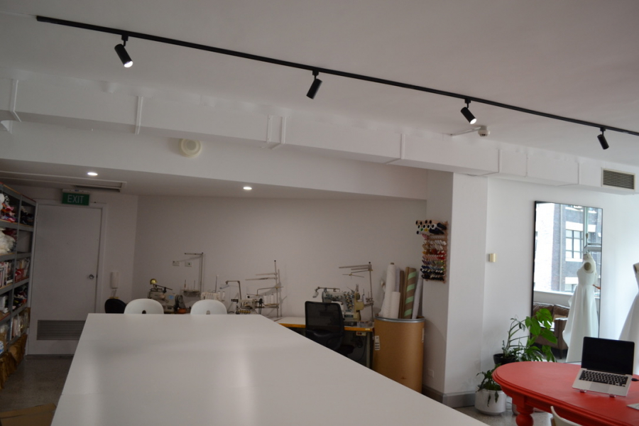 Light-filled Creative Co-working Studio photo 10