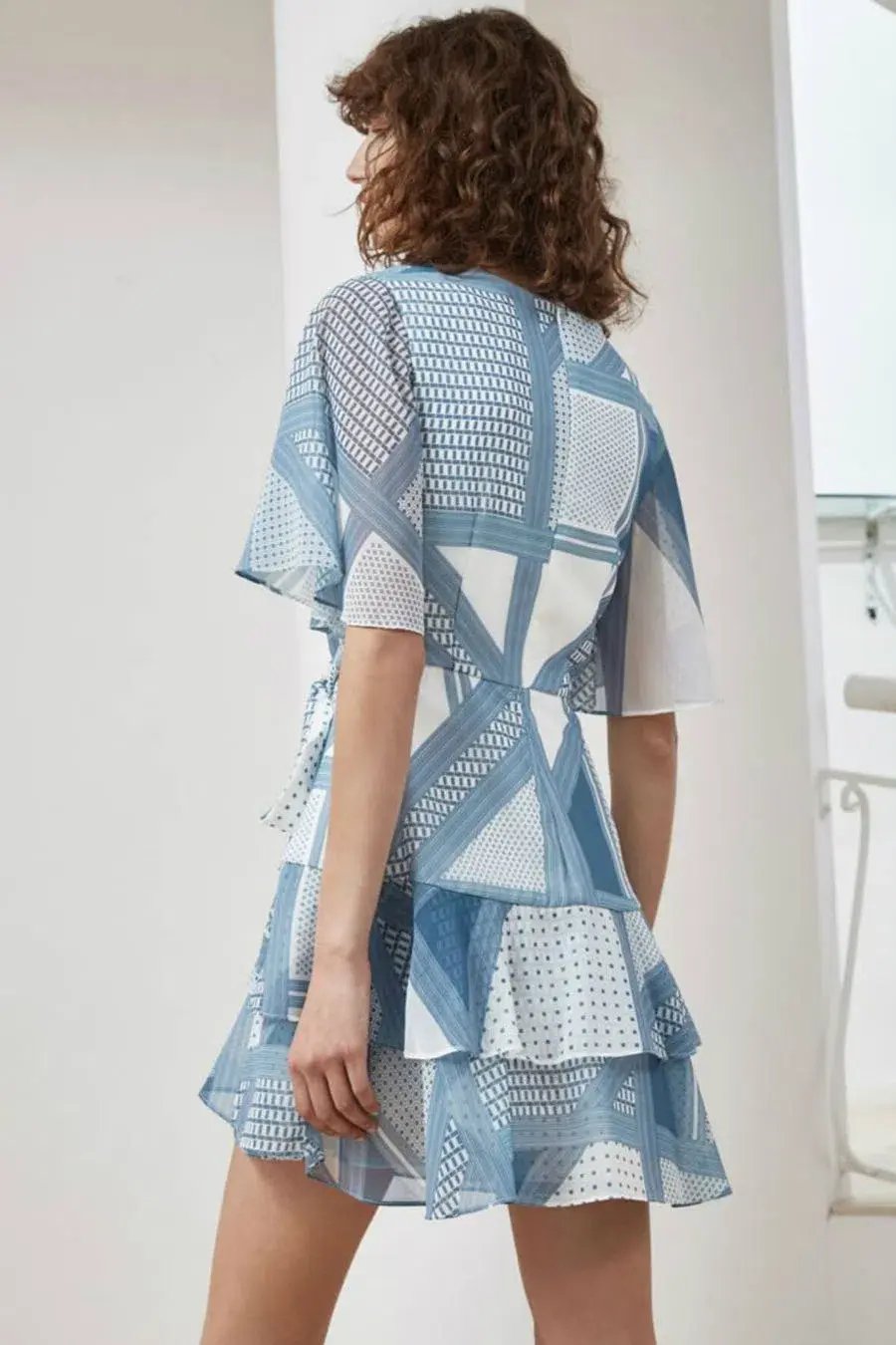 C/MEO Collective Allude Mini Dress Print Size 8 photo 2