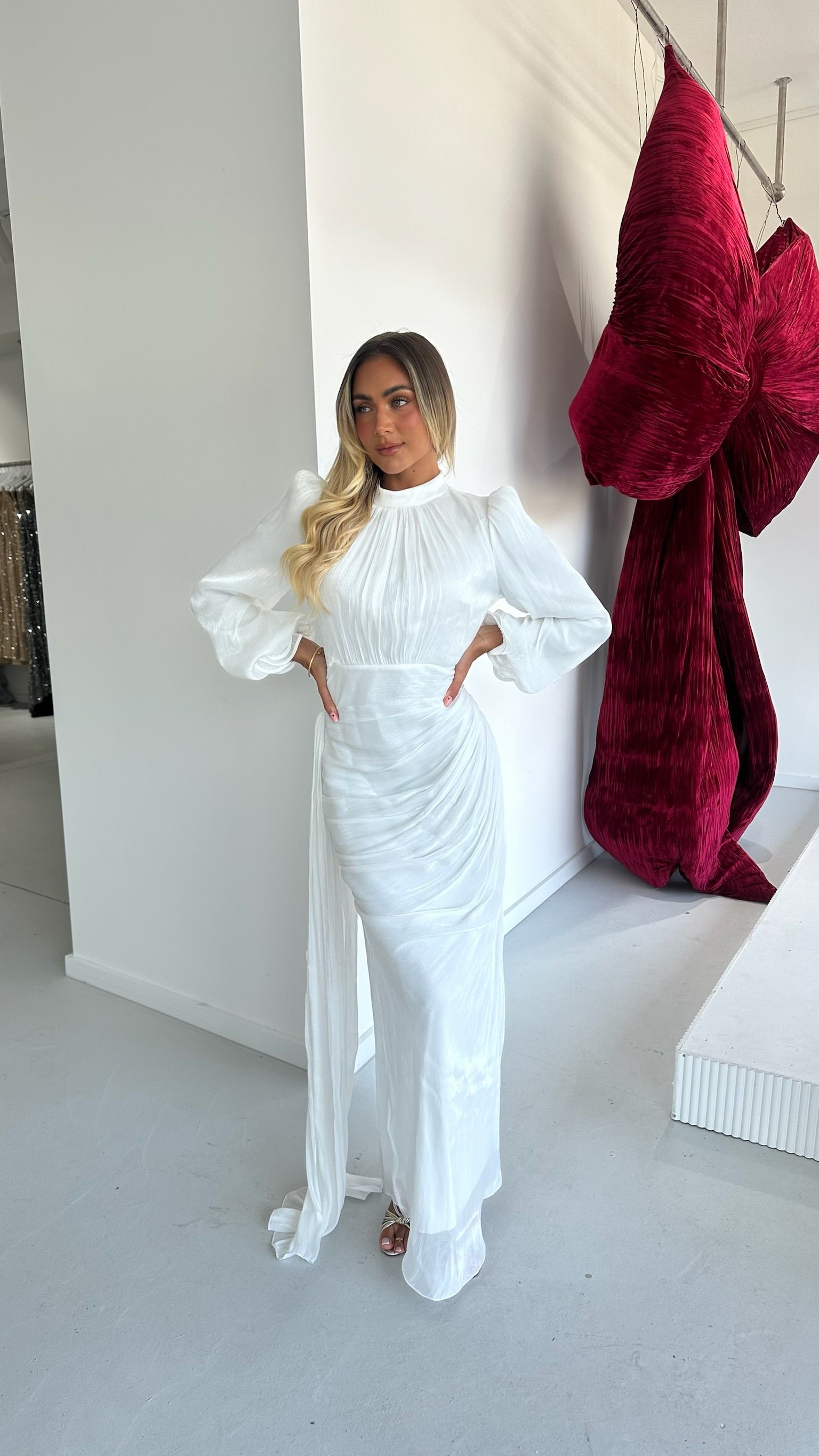 SHIMMY MAXI DRESS WHITE photo 3