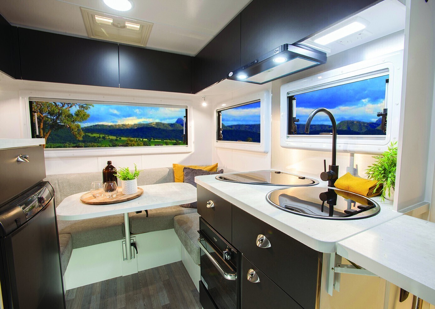 Premium Off-Grid Escape photo 3