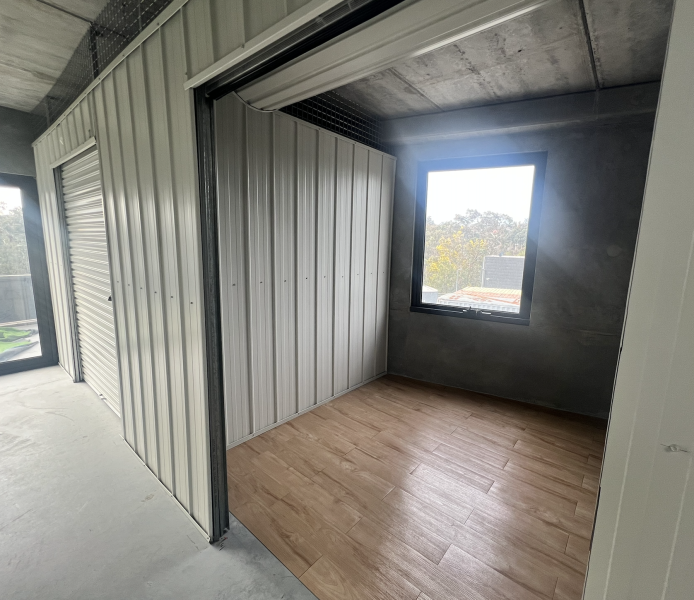 Open space with natural light (unit 204) photo 3