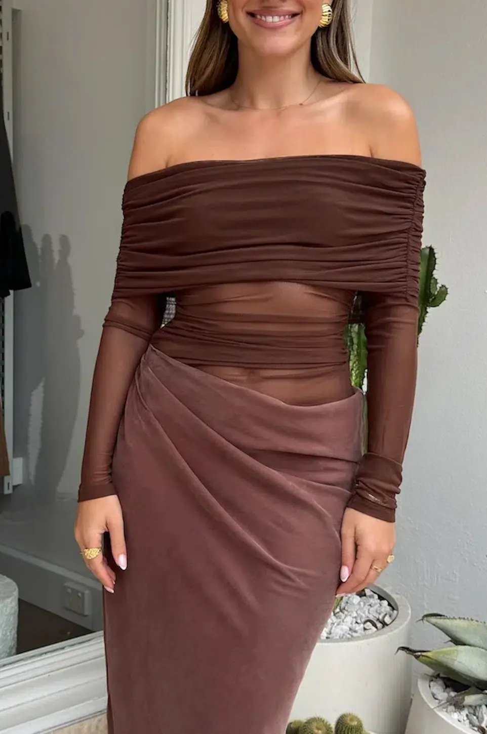 Benni Yasmin Off Shoulder Dress Brown Size 8 / AU 8-10 photo 3