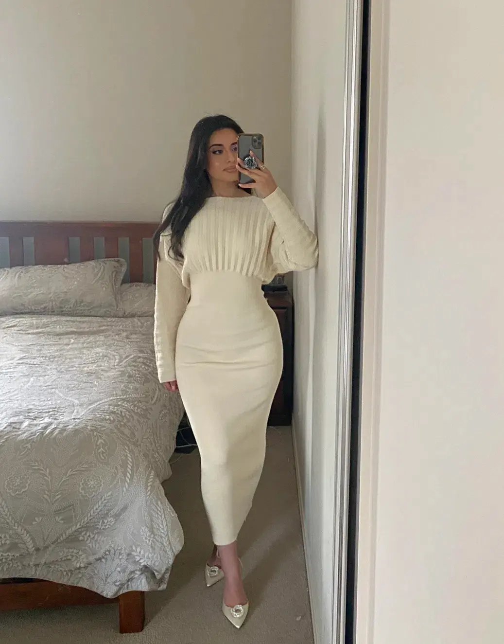 Wynn Hamlyn Accordion knit Gown Ivory Size AU 6 photo 2