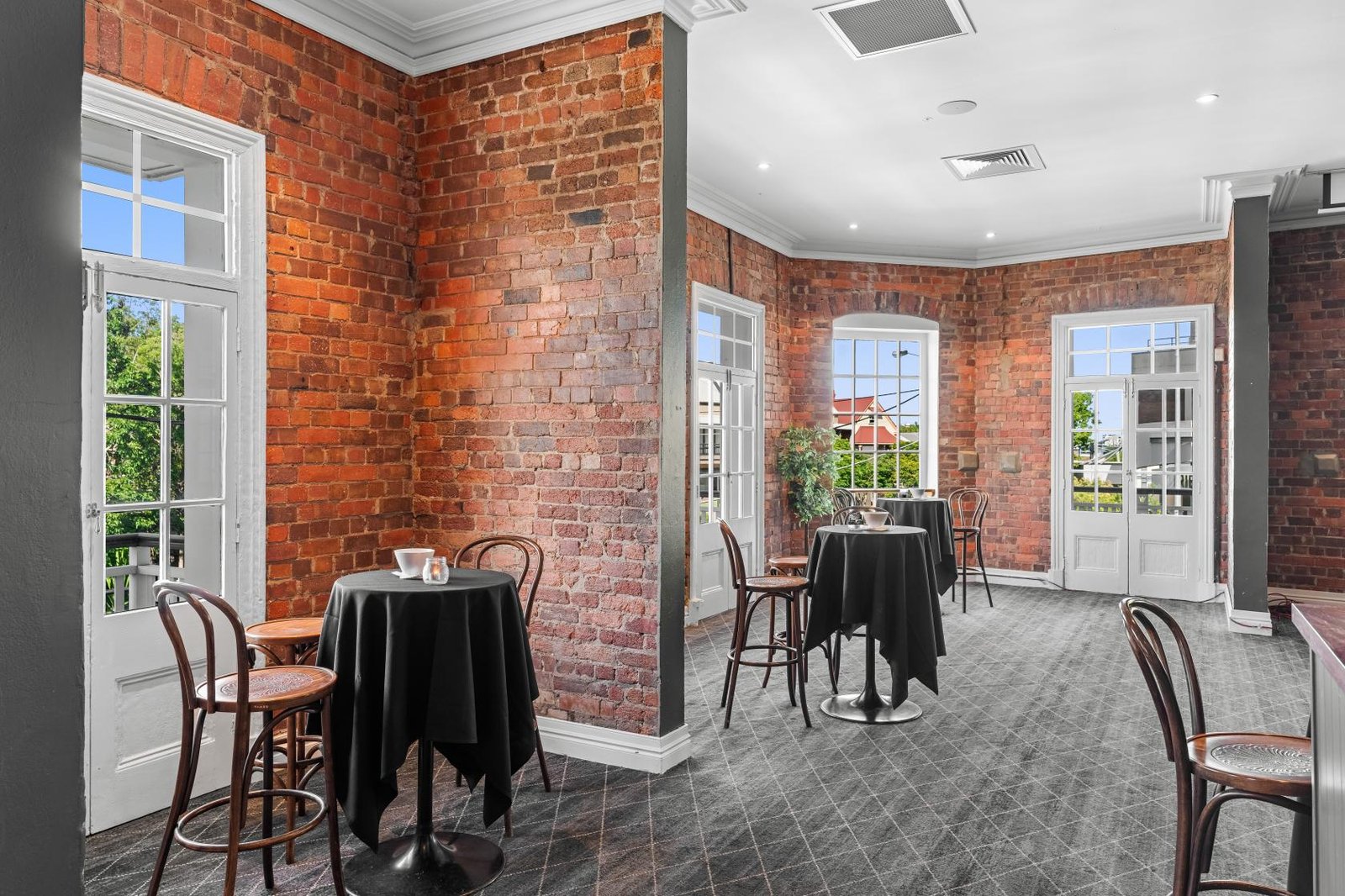 Full Venue Hire at The Alliance Hotel photo 3