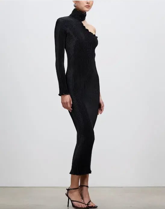 L'Idee Soiree 90's Sleeved Gown in Black Size 8 photo 2