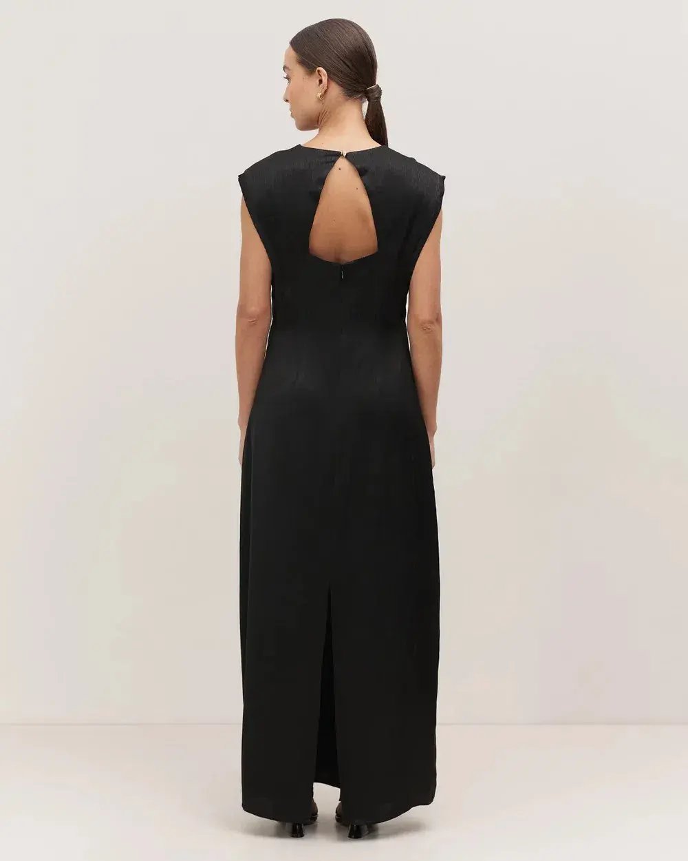 Minima Esenciales Lillian Linear Satin Maxi Dress Black Size 10 photo 4