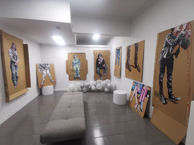 How Exciting Gallery Space photo 5