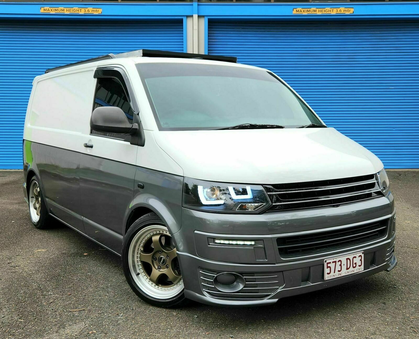 VEEDUB photo 3