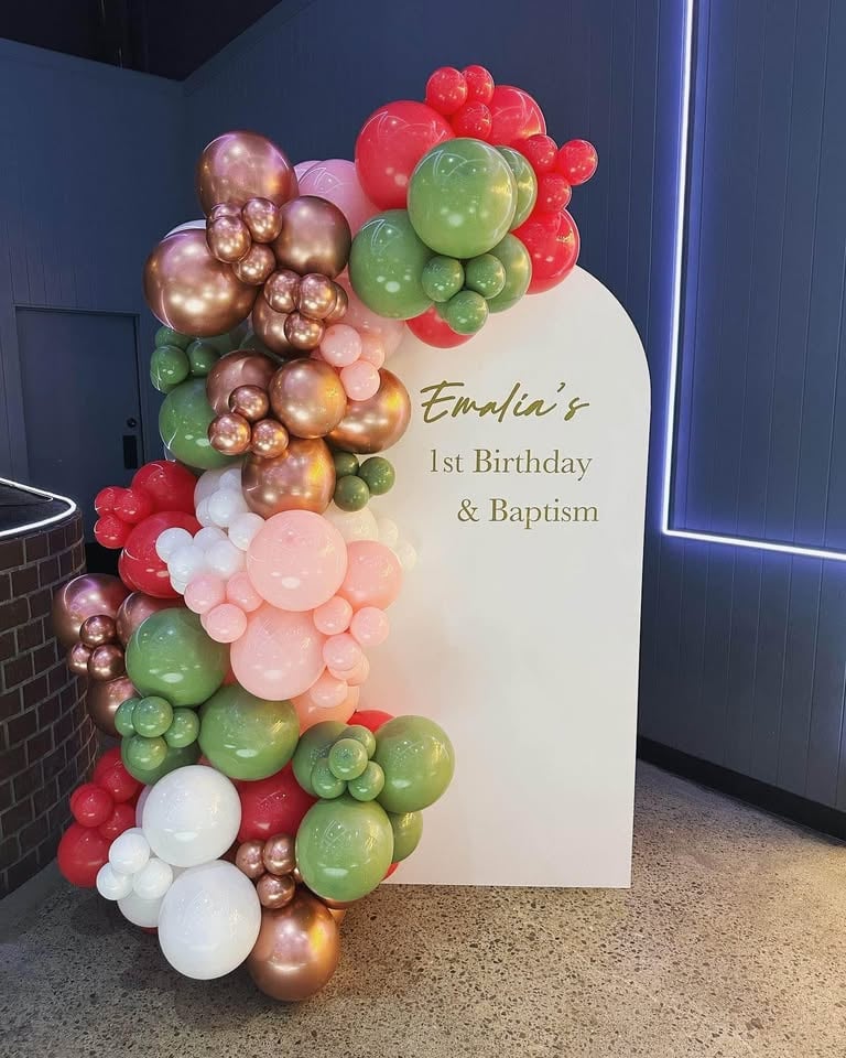 Balloon garland and backdrop hire photo 6