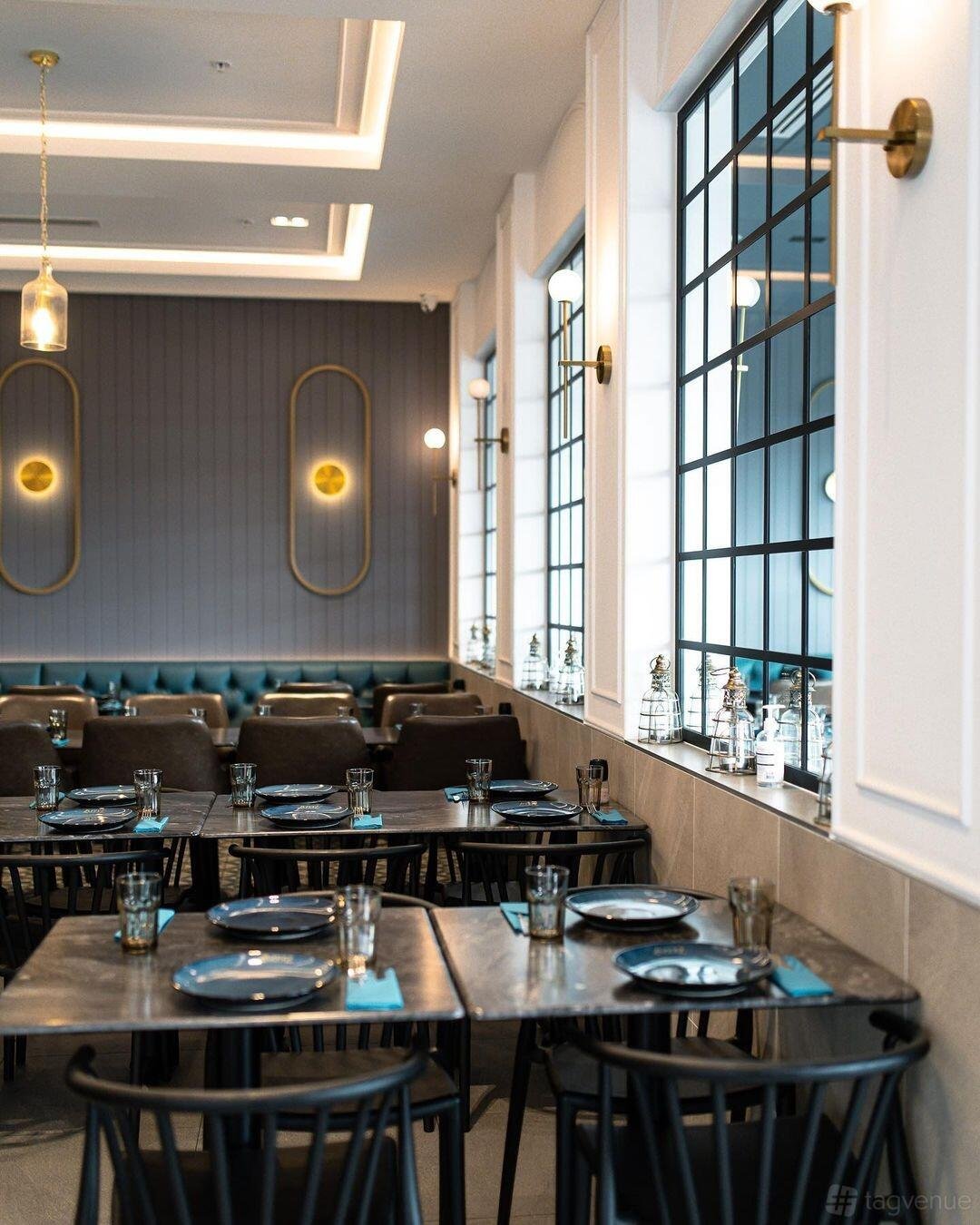 Whole Venue at Lazeez Lebanese Cuisine photo 2
