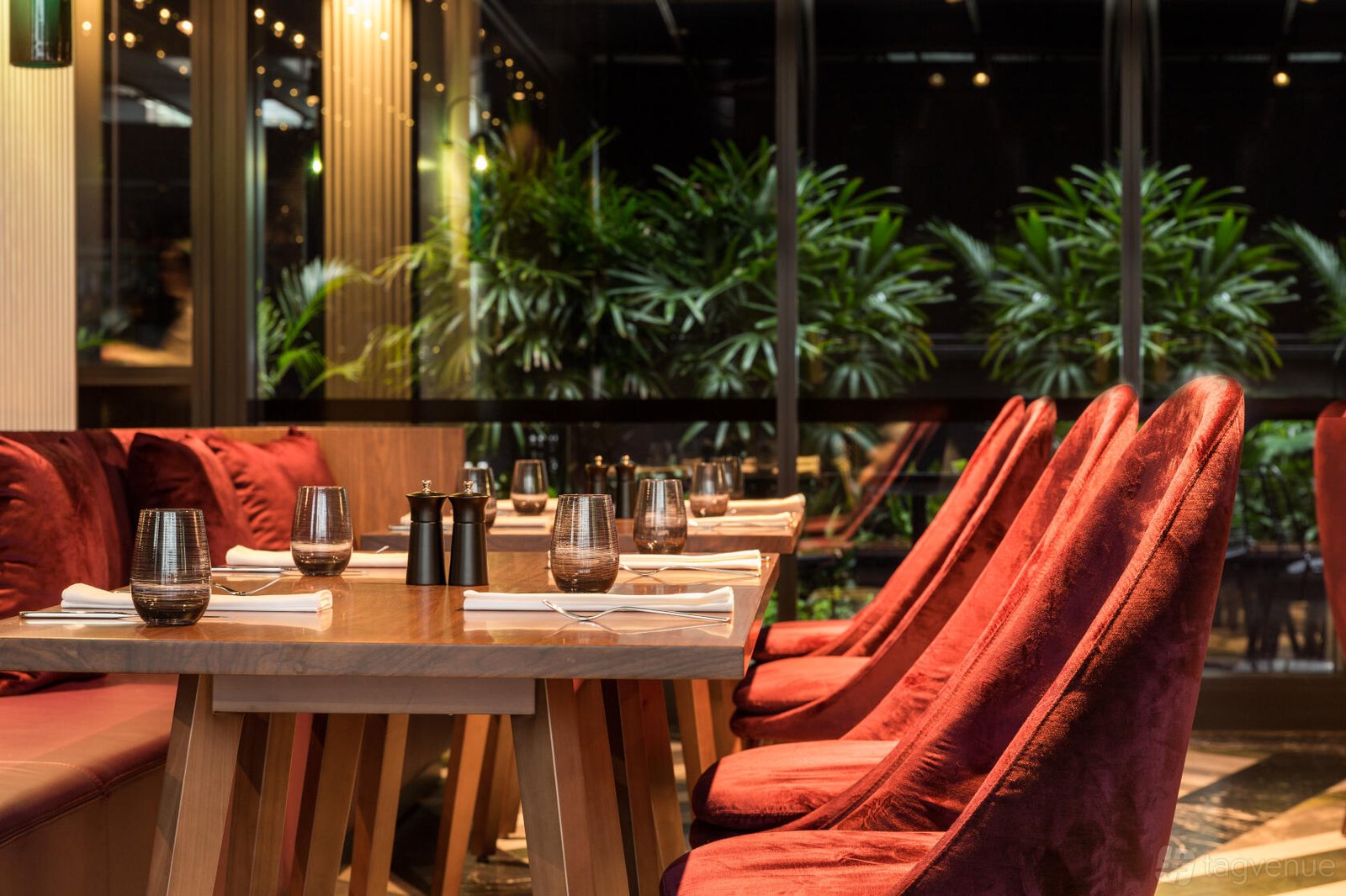 Solander Dining and Bar at West Hotel Sydney, Curio Collection by Hilton photo 4