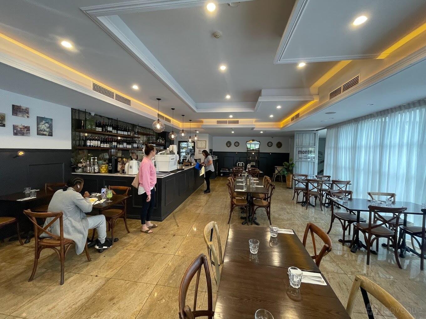 Entire Venue at Restaurant Monté photo 9